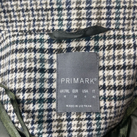 Women’s Formal Coat - Picture 9 of 9